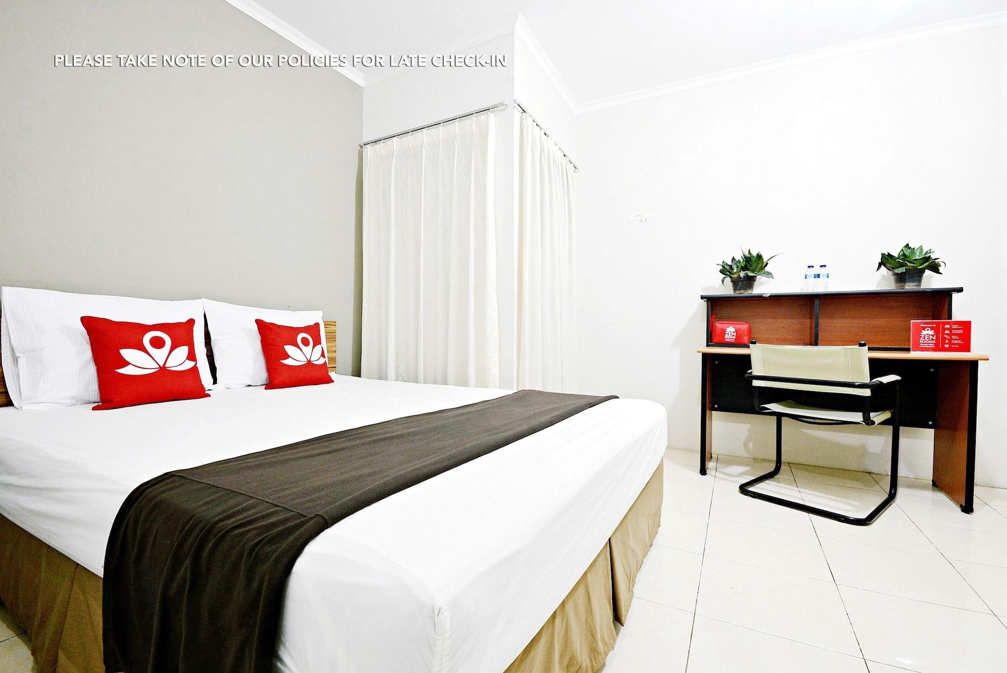 Zen Rooms Mampang Prapatan ジャカルタ エクステリア 写真