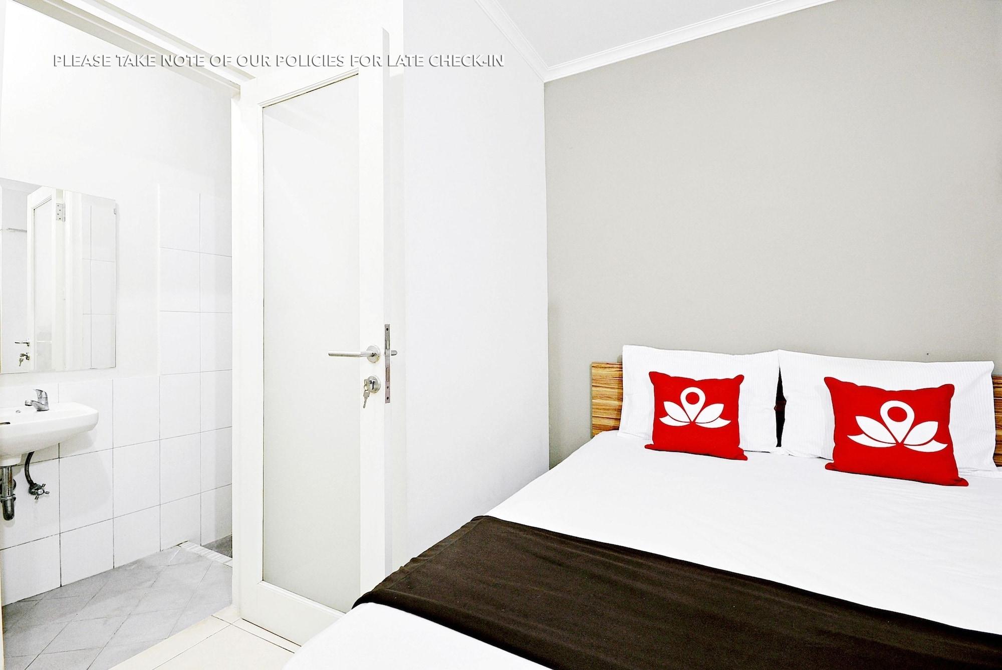 Zen Rooms Mampang Prapatan ジャカルタ エクステリア 写真