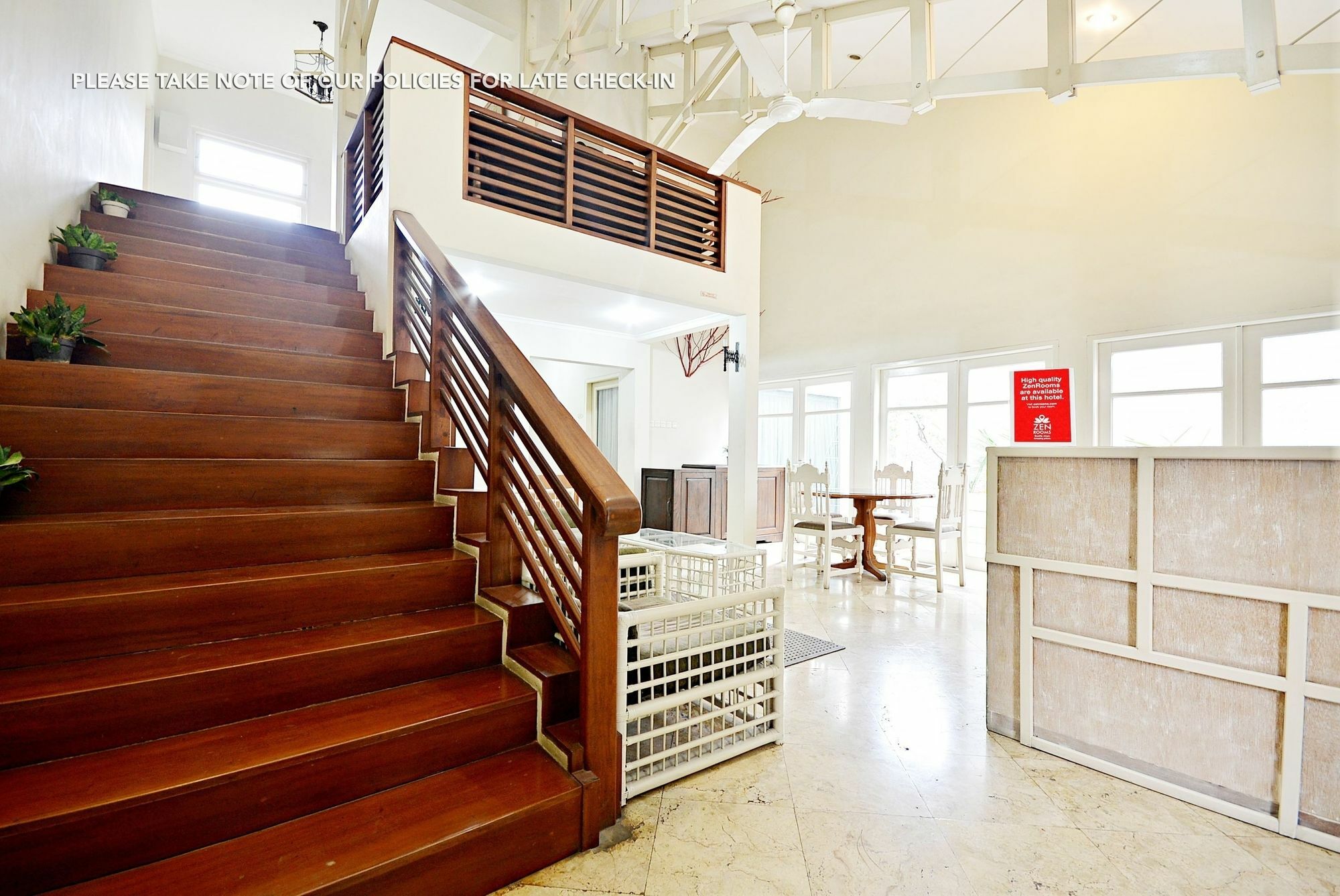 Zen Rooms Mampang Prapatan ジャカルタ エクステリア 写真
